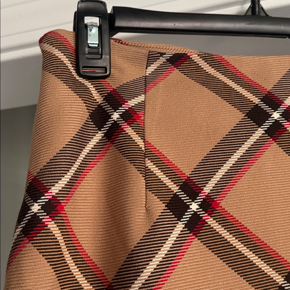 H&M Tan Brown Red Plaid Tan Skirt - Picture 5 of 12